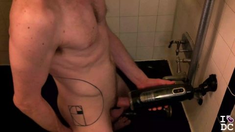 Bestvibe sent me an automatic masturbator to play with - Hot guy Fucks an Electric Fleshlight - Fun!